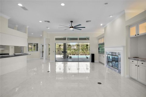 House in Lakeland, Florida 4 bedrooms, 264.03 sq.m. № 1907382 - photo 15