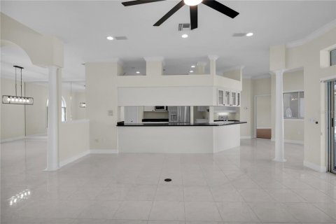 House in Lakeland, Florida 4 bedrooms, 264.03 sq.m. № 1907382 - photo 16