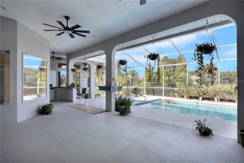 House in Lakeland, Florida 4 bedrooms, 264.03 sq.m. № 1907382 - photo 7