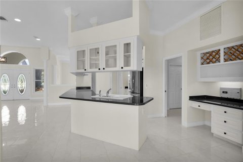 House in Lakeland, Florida 4 bedrooms, 264.03 sq.m. № 1907382 - photo 22