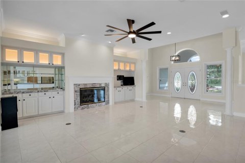 House in Lakeland, Florida 4 bedrooms, 264.03 sq.m. № 1907382 - photo 13