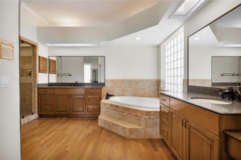 House in Lakeland, Florida 4 bedrooms, 264.03 sq.m. № 1907382 - photo 29