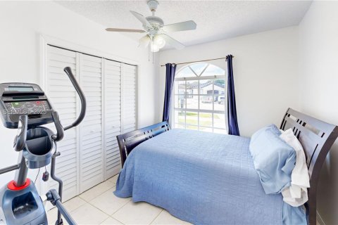 House in Miami, Florida 5 bedrooms, 179.77 sq.m. № 1977477 - photo 19