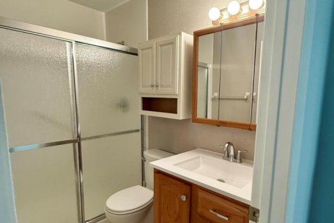 Condo in Palm City, Florida, 2 bedrooms № 2177166 - photo 17