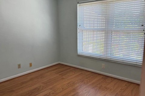 Condo in Palm City, Florida, 2 bedrooms № 2177166 - photo 19