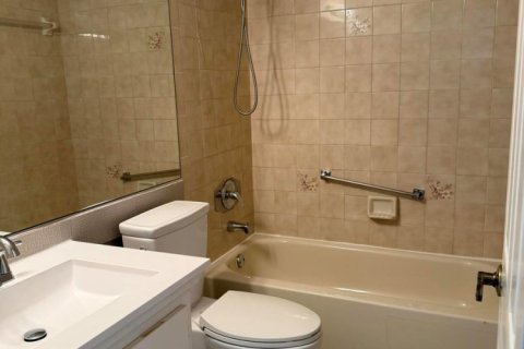 Condo in Palm City, Florida, 2 bedrooms № 2177166 - photo 20