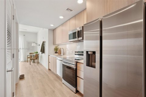 Apartamento en alquiler en Miami, Florida, 2 dormitorios, 102.56 m2 № 1782004 - foto 12