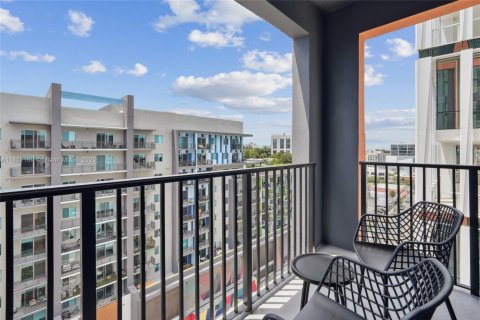 Apartamento en alquiler en Miami, Florida, 2 dormitorios, 102.56 m2 № 1782004 - foto 21