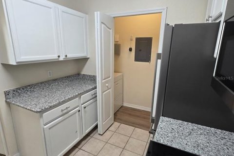 Condominio en alquiler en Orlando, Florida, 3 dormitorios, 111.95 m2 № 1917524 - foto 8