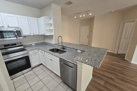 Condominio en alquiler en Orlando, Florida, 3 dormitorios, 111.95 m2 № 1917524 - foto 7