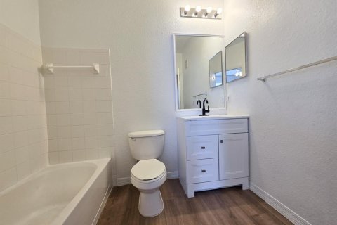 Condominio en alquiler en Orlando, Florida, 3 dormitorios, 111.95 m2 № 1917524 - foto 21