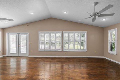 House in Mount Dora, Florida 3 bedrooms, 178.37 sq.m. № 1846670 - photo 7
