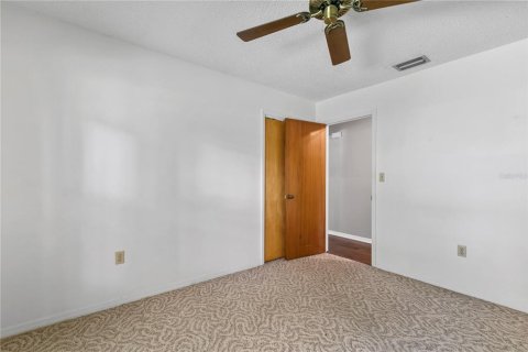 House in Mount Dora, Florida 3 bedrooms, 178.37 sq.m. № 1846670 - photo 23
