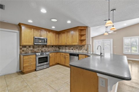 House in Mount Dora, Florida 3 bedrooms, 178.37 sq.m. № 1846670 - photo 12