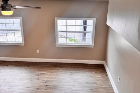 House in Tampa, Florida 3 bedrooms, 193.98 sq.m. № 1778255 - photo 15