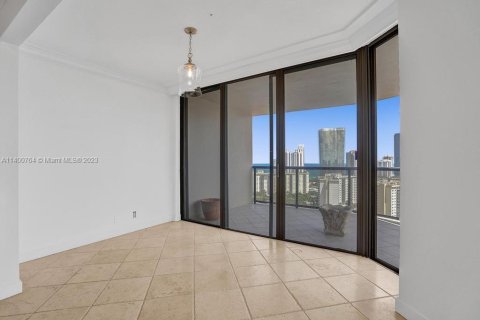 Купить кондоминиум в Авентура, Флорида 2 спальни, 141.4м2, № 2037682 - фото 5