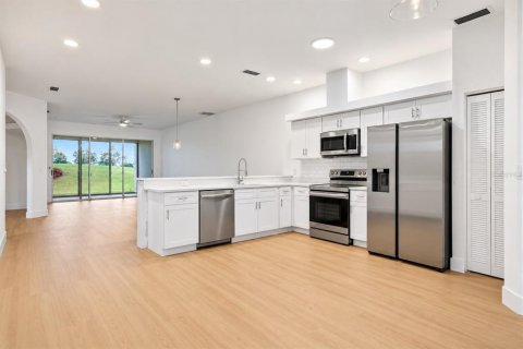 Villa ou maison à vendre à Bradenton, Floride: 2 chambres, 140.93 m2 № 2411518 - photo 12