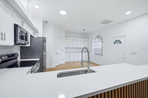 Villa ou maison à vendre à Bradenton, Floride: 2 chambres, 140.93 m2 № 2411518 - photo 11
