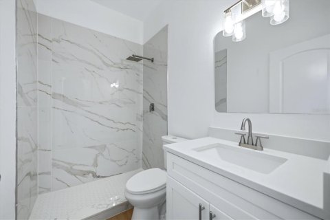 Villa ou maison à vendre à Bradenton, Floride: 2 chambres, 140.93 m2 № 2411518 - photo 25