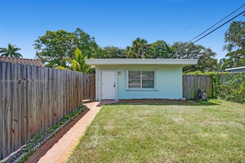 House in Fort Lauderdale, Florida 1 bedroom, 71.44 sq.m. № 2086442