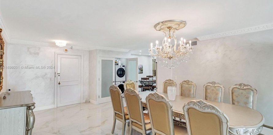 Condo in Bal Harbour, Florida, 2 bedrooms  № 1727161