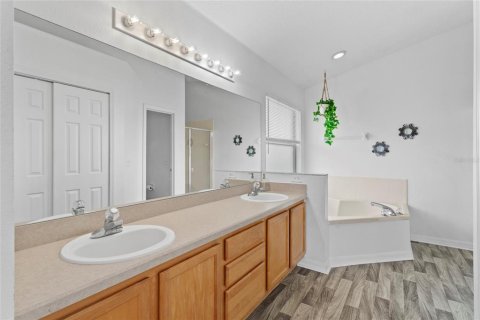 Casa en venta en Orlando, Florida, 3 dormitorios, 140.75 m2 № 1765622 - foto 23