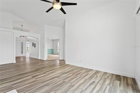 Casa en venta en Orlando, Florida, 3 dormitorios, 140.75 m2 № 1765622 - foto 11