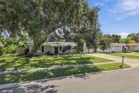 Villa ou maison à vendre à Sarasota, Floride: 2 chambres, 133.69 m2 № 2429258 - photo 27