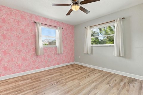 Villa ou maison à vendre à Sarasota, Floride: 2 chambres, 133.69 m2 № 2429258 - photo 18