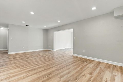 Villa ou maison à vendre à Sarasota, Floride: 2 chambres, 133.69 m2 № 2429258 - photo 14