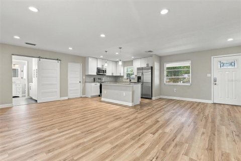 Villa ou maison à vendre à Sarasota, Floride: 2 chambres, 133.69 m2 № 2429258 - photo 11