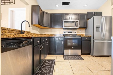 Villa ou maison à vendre à Miami Gardens, Floride: 4 chambres, 161.84 m2 № 2190622 - photo 17