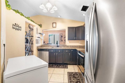 Villa ou maison à vendre à Miami Gardens, Floride: 4 chambres, 161.84 m2 № 2190622 - photo 21