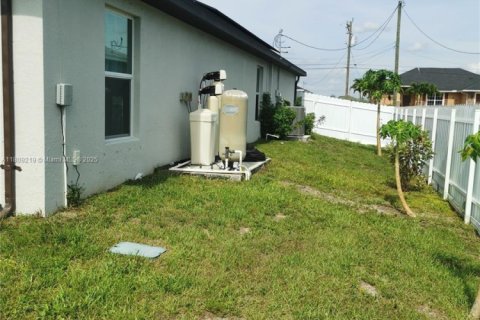 Villa ou maison à vendre à Cape Coral, Floride: 4 chambres, 168.06 m2 № 1959730 - photo 26