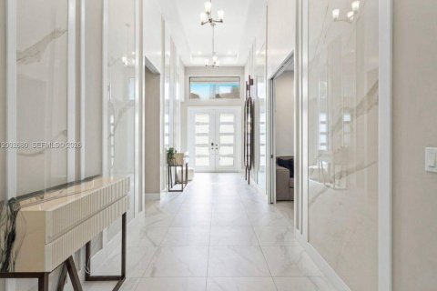 House in Boca Raton, Florida 4 bedrooms, 287.25 sq.m. № 2068700 - photo 9