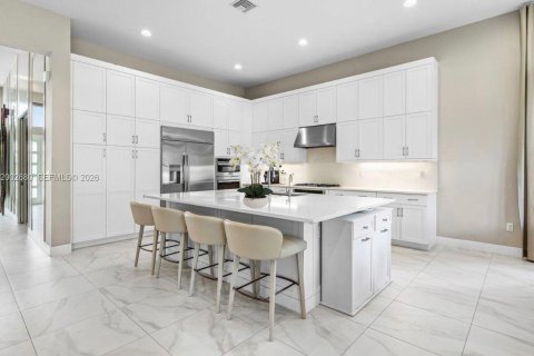 House in Boca Raton, Florida 4 bedrooms, 287.25 sq.m. № 2068700 - photo 7