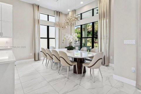 House in Boca Raton, Florida 4 bedrooms, 287.25 sq.m. № 2068700 - photo 12