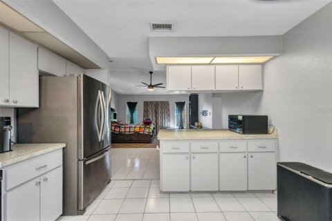 Casa en venta en North Port, Florida, 4 dormitorios, 231.7 m2 № 1584781 - foto 12