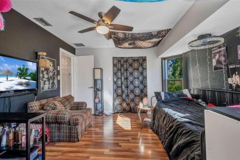 Casa en venta en North Port, Florida, 4 dormitorios, 231.7 m2 № 1584781 - foto 29