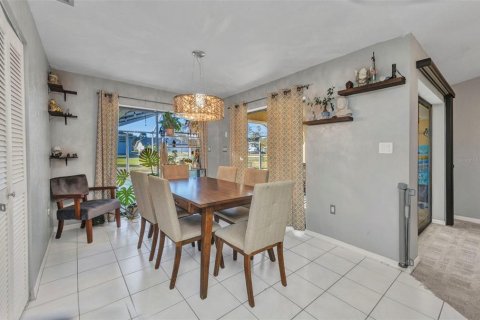 Casa en venta en North Port, Florida, 4 dormitorios, 231.7 m2 № 1584781 - foto 11