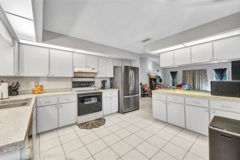 Casa en venta en North Port, Florida, 4 dormitorios, 231.7 m2 № 1584781 - foto 13