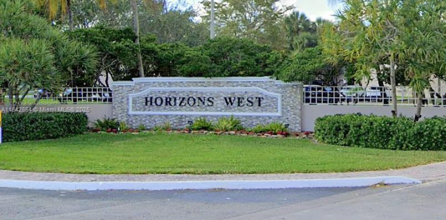 Condo in Miami, Florida, 3 bedrooms № 1841292
