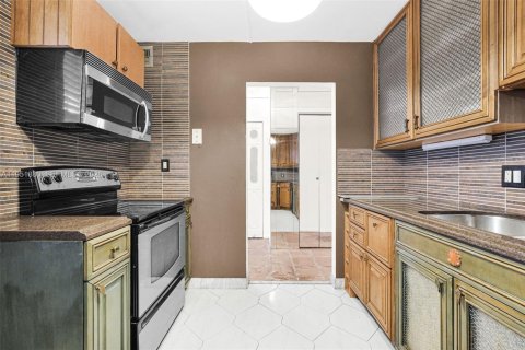 Купить кондоминиум в Дания-Бич, Флорида 2 спальни, 106.28м2, № 2008007 - фото 21