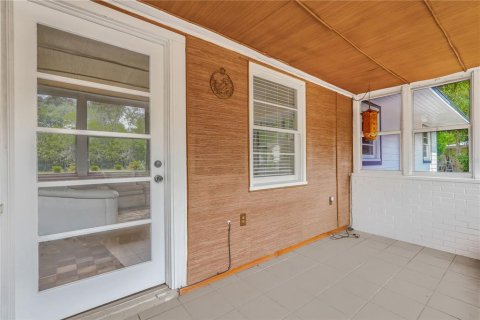 House in DeLand, Florida 3 bedrooms, 76.92 sq.m. № 1620702 - photo 3