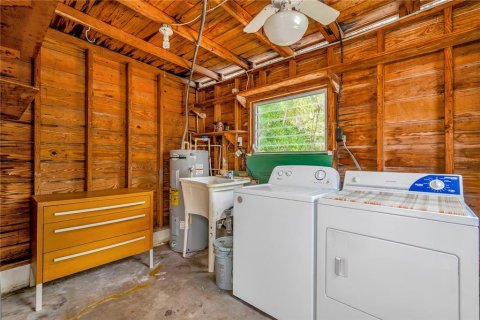 House in DeLand, Florida 3 bedrooms, 76.92 sq.m. № 1620702 - photo 2