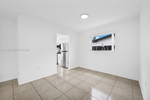 Villa ou maison à vendre à Sunrise, Floride: 3 chambres, 119.38 m2 № 1990252 - photo 21