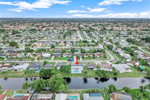 Villa ou maison à vendre à Sunrise, Floride: 3 chambres, 119.38 m2 № 1990252 - photo 7