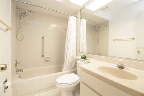 Condominio en venta en Clearwater, Florida, 2 dormitorios, 94.11 m2 № 1793146 - foto 16