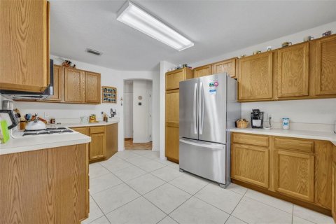 House in The Villages, Florida 3 bedrooms, 147.34 sq.m. № 1879547 - photo 16