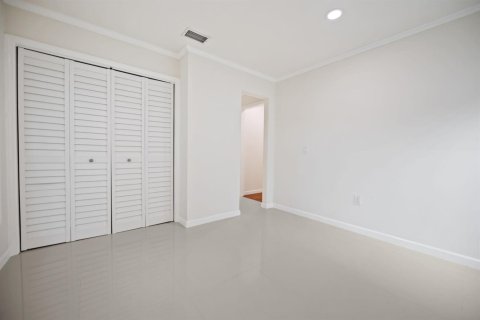 Villa ou maison à louer à Weston, Floride: 3 chambres, 154.68 m2 № 2189870 - photo 18